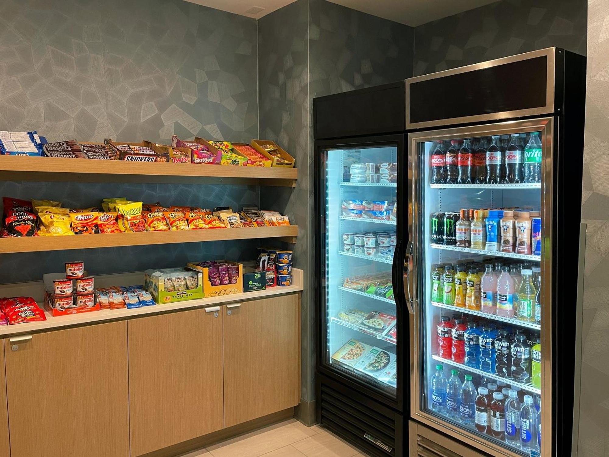 Holiday Inn Express & Suites - Hollister By Ihg Buitenkant foto